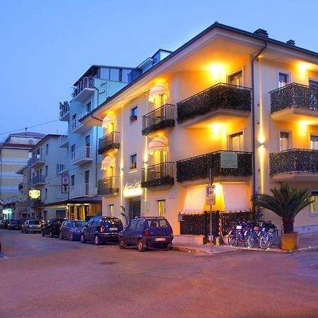 Casa Vacanze Villa Spina San Benedetto del Tronto Oda fotoğraf